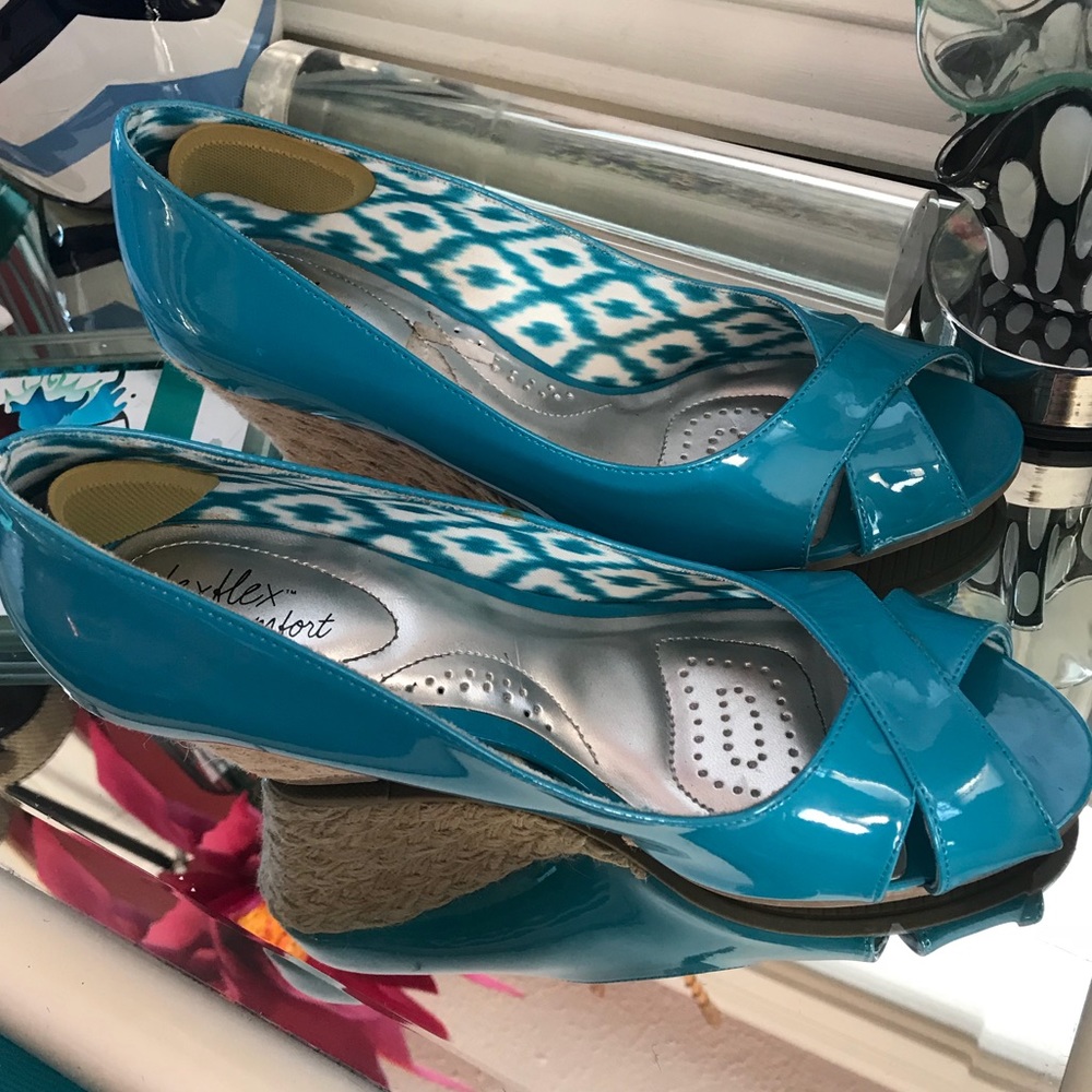 💥💥sold💥💥AlexFlex comfort wedge shoes